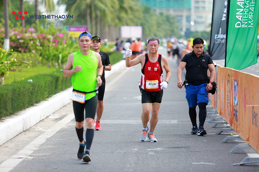 Những người hùng thầm lặng tạo nên sự thành công của Manulife Danang International Marathon Những người hùng thầm lặng tạo nên sự thành công của Manulife Danang International Marathon
